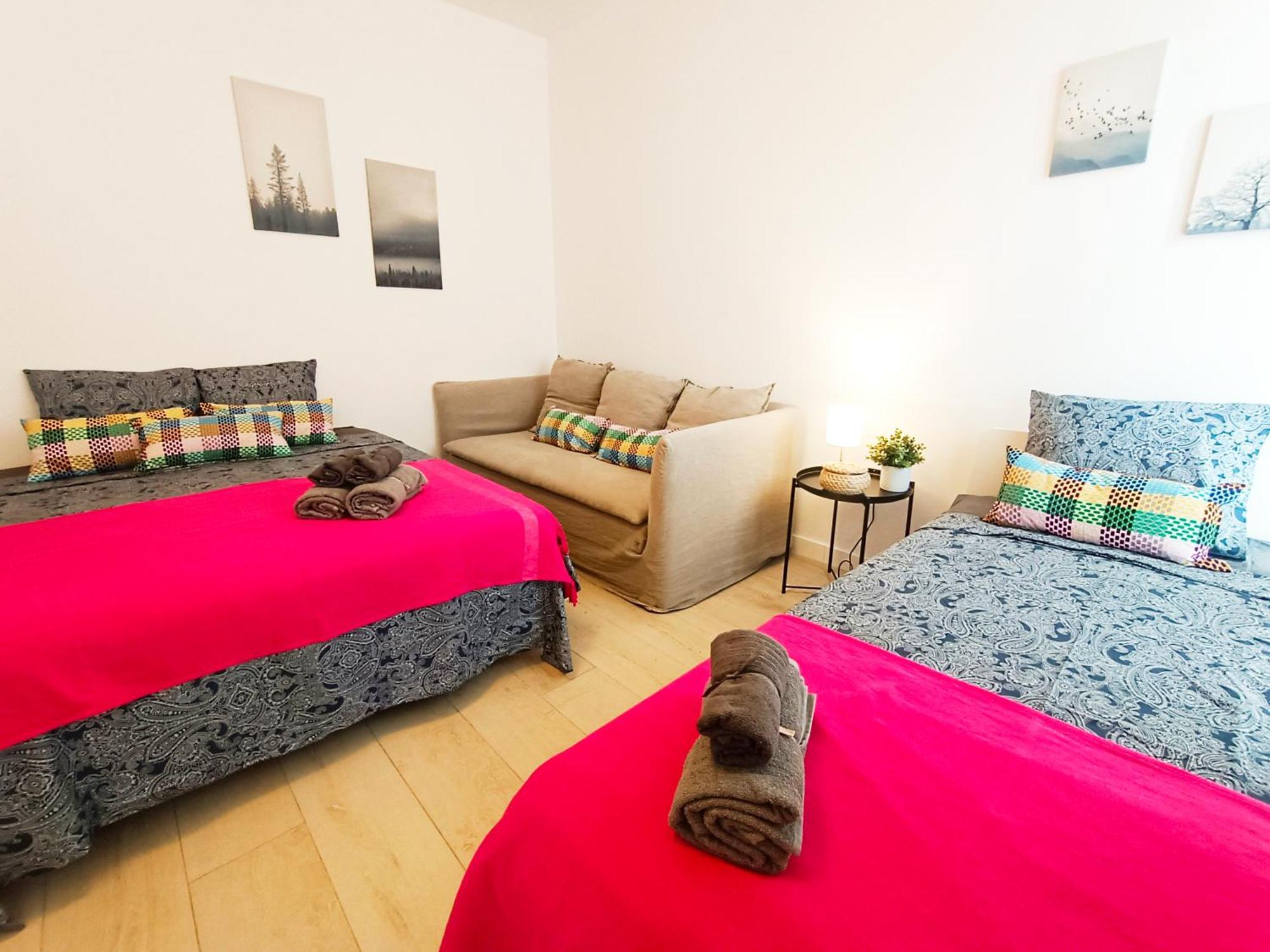 Private Rooms By Plaza Universidad Barcelona Zewnętrze zdjęcie