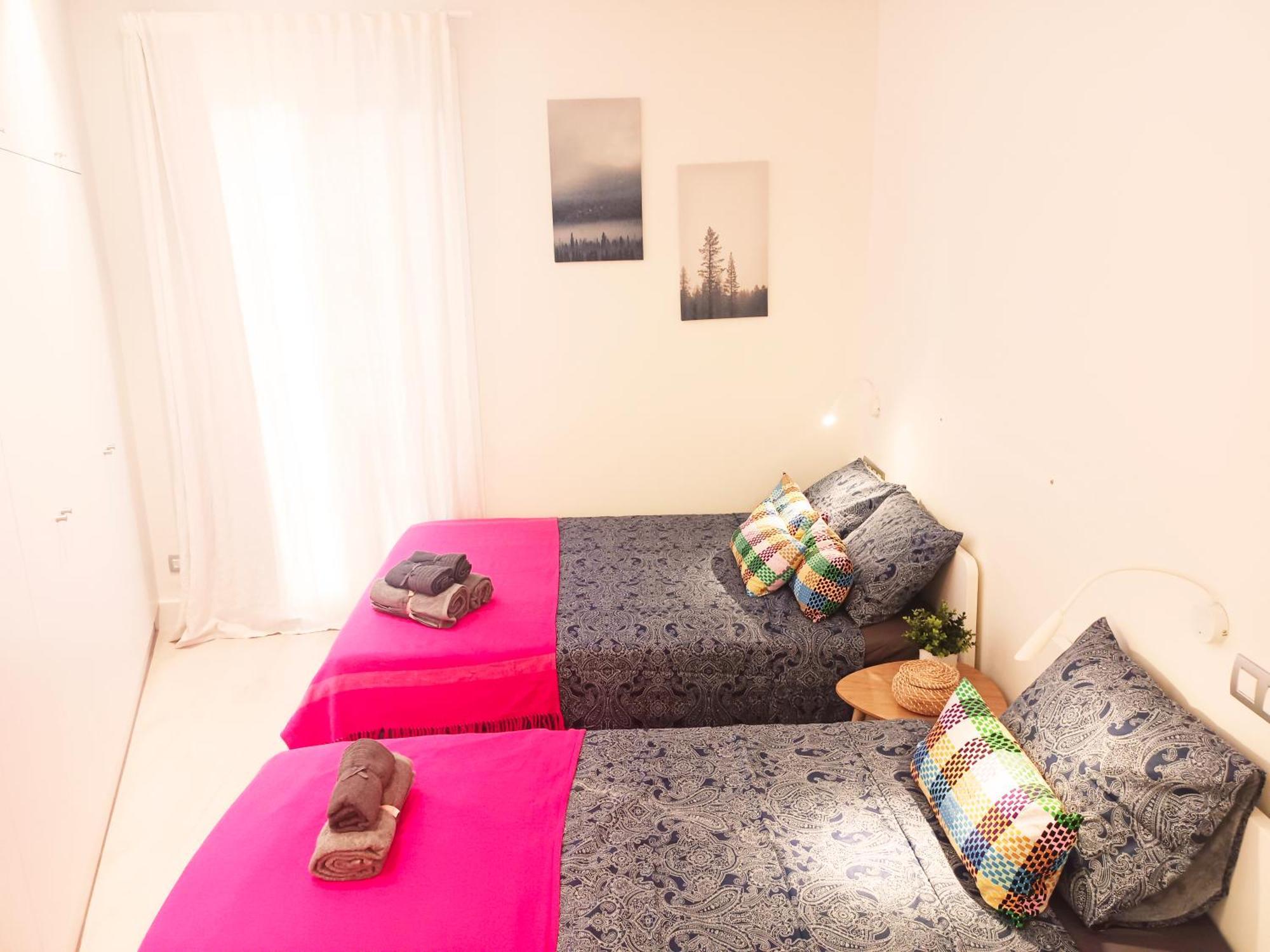 Private Rooms By Plaza Universidad Barcelona Zewnętrze zdjęcie